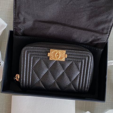 Chanel Boy zipped coin purse / lommebok