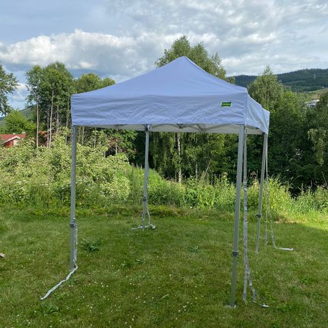 O.B Wiik 2x2 meter pop-up telt
