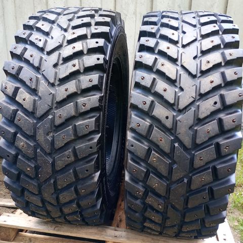 NOKIAN TRI 2. 420/65R24 SELGES.