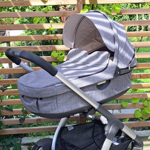 Stokke Crusi barnevogn med liggedel