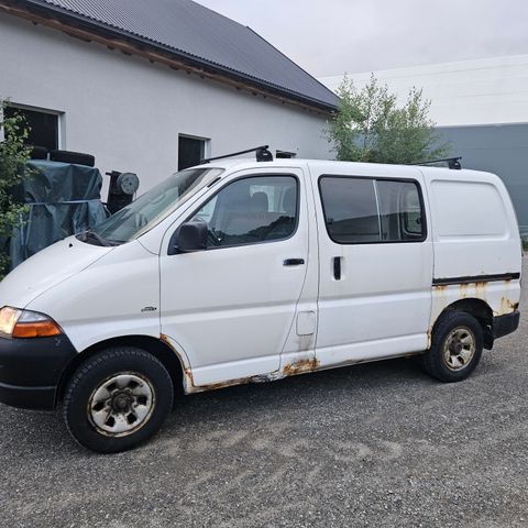 Toyota hiace 4wd