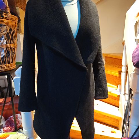 H&m wool jacket size 36