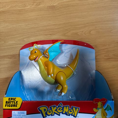 Pokemon Epic Battle Figure Dragonite - 30 cm