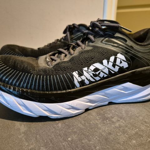 Hoka bondi 7, str 44 2/3