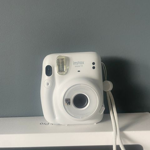 FUJIFILM INSTAX MINI