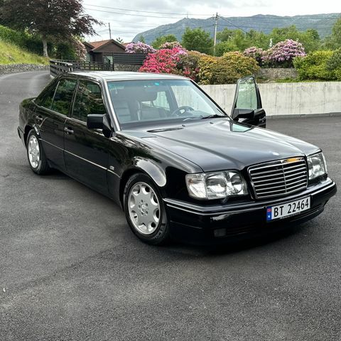 Dekk og felger til Mercedes w124