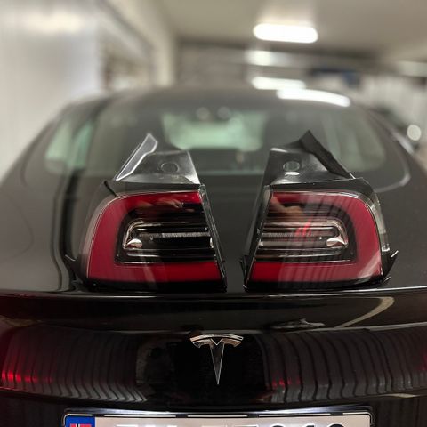 Baklykt for Tesla model 3/Y (1500kr per stk)