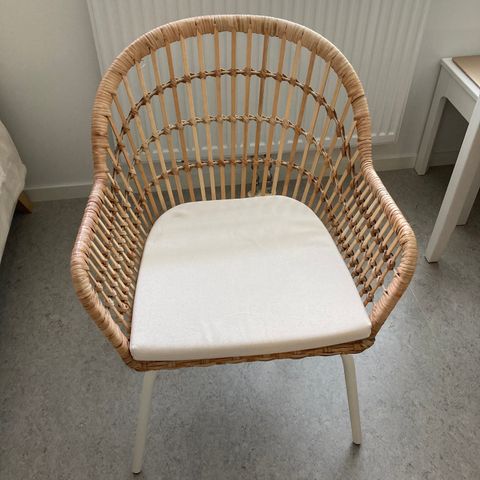 Stol fra Ikea (reservert)