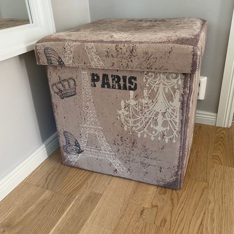 Vintage Paris puff/kiste med oppbevaring
