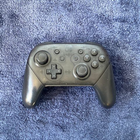 Nintendo Switch Pro Controller