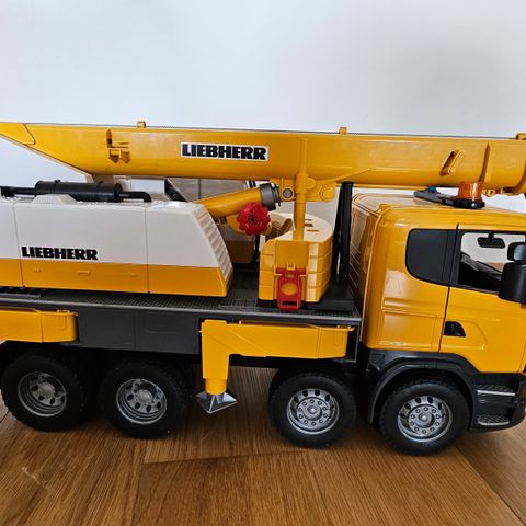 Bruder Scania Super 560R Liebherr Crane truck L&S module