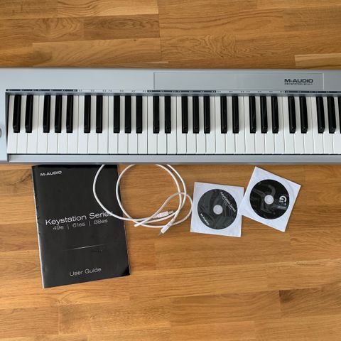 M-Audio Keystation 61es USB keyboard