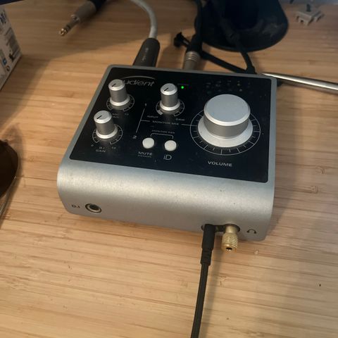 Audient id4 Audio interface/lydkort