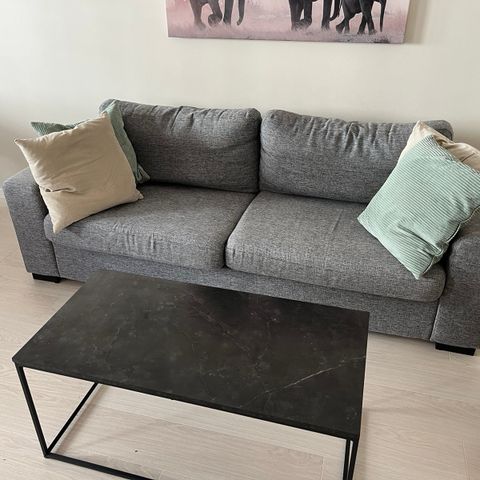 Fin sofa (b220 d90) selges billig