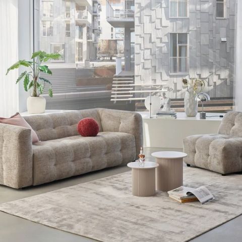 Bloom sofa