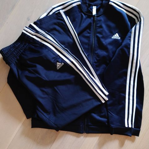 ESSENTIALS 3-STRIPES TRACK SUIT