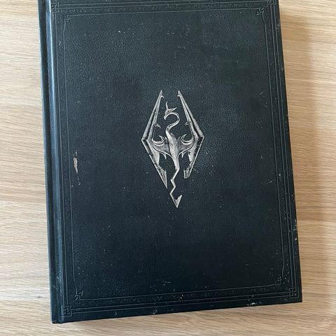 Skyrim Collectors Edition Art Book