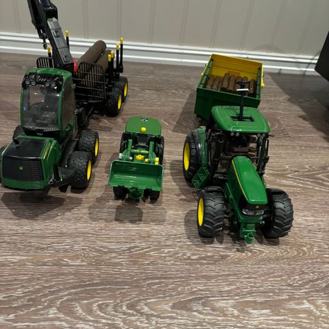 John deere leketraktorer