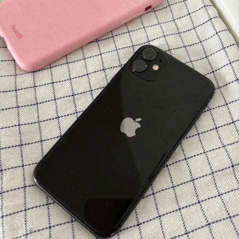 iPhone 11 - 128 GB