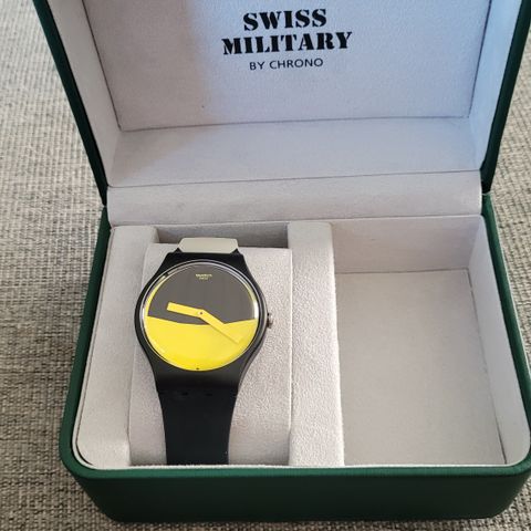 Swatch Swiss klokke med klokke boks