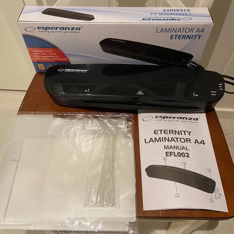 Esperanza Eternity Laminator EFL002, varm eller kaldlaminator, pung, 24 cm