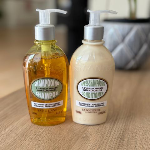 L’Occitane Almond oil shampoo og conditioner