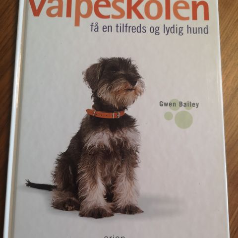 Valpeskolen, få en tilfreds og lydig hund.