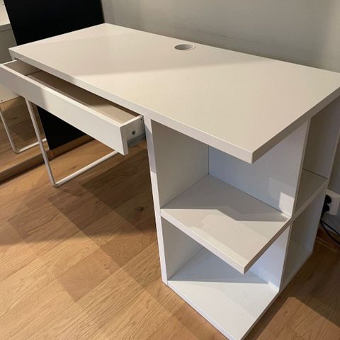 Desk 120 x 50