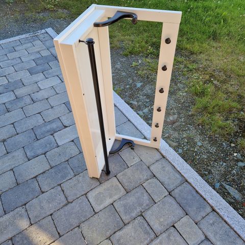 Hemnes hattehylle