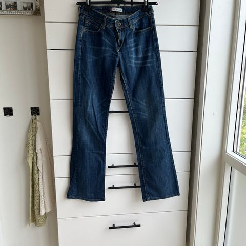 Levi’s 572 bootcut jeans 30/34