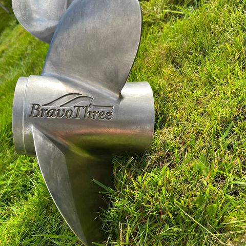 Propeller til Bravo 3 24P. 3+3 blader.