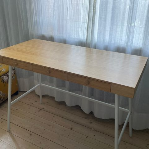 LILLÅSEN arbeidsbord IKEA