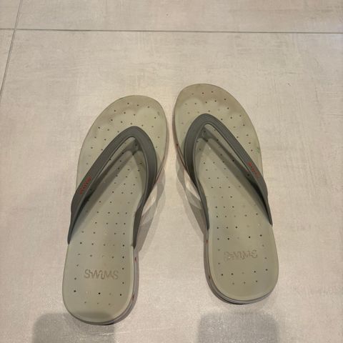 Swims slippers