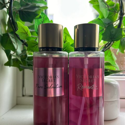 To bodymist fra Victoria secret