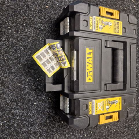 Dewalt muttertrekker