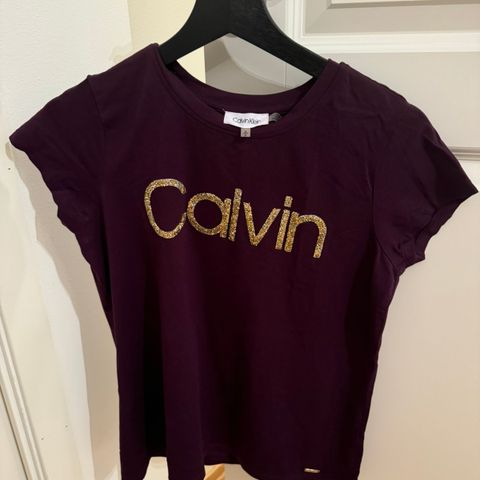 Calvin klein t skjorte - Str. Small