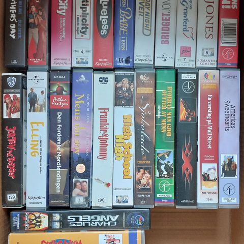 Diverse VHS (small box) selges samlet