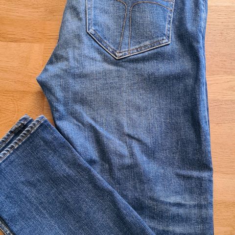 Tiger of  Sweeden jeans I str 31/32 selges