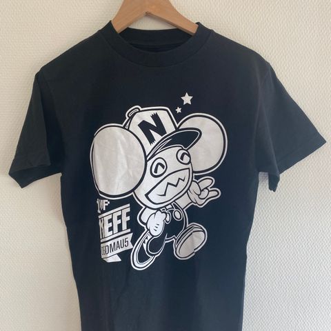 NEFF Deadmau5 t-skjorte str M