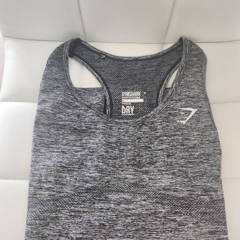 GYMSHARK singlet