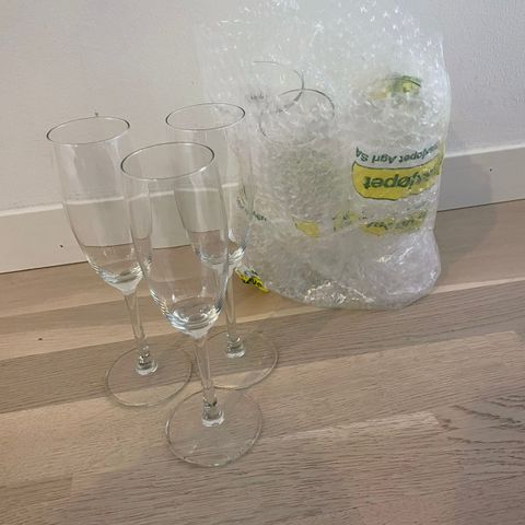 7 champagne glass