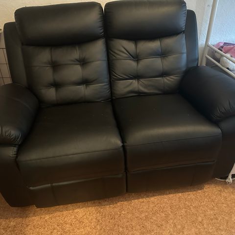 Recliner sofa