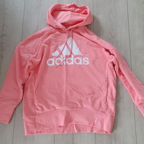 Adidas hettegenser Dame