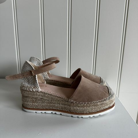 Stockholm Designgroup, espadrillos