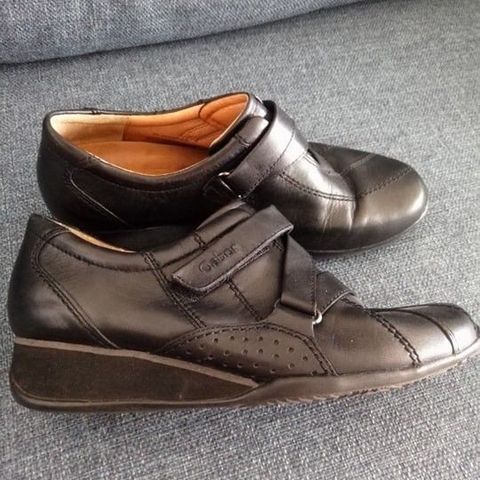 Kvalitets Gabor Comfort dame sko i sort glatt skinn.  Str. 38