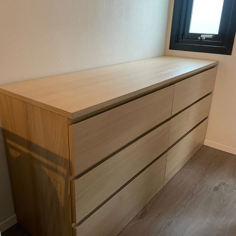 Malm kommode