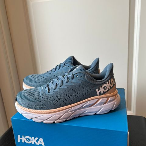 Hoka Clifton 7