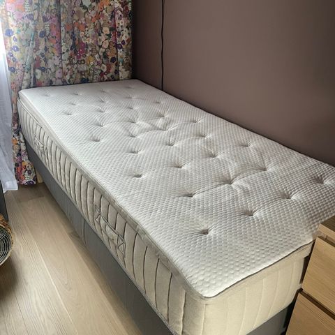 Ny IKEA seng- 90 x200