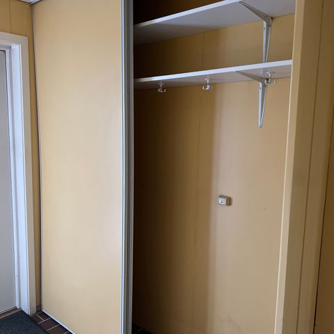 Skyvedørsgarderobe