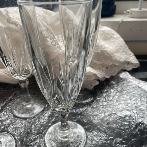 4 krystall glass